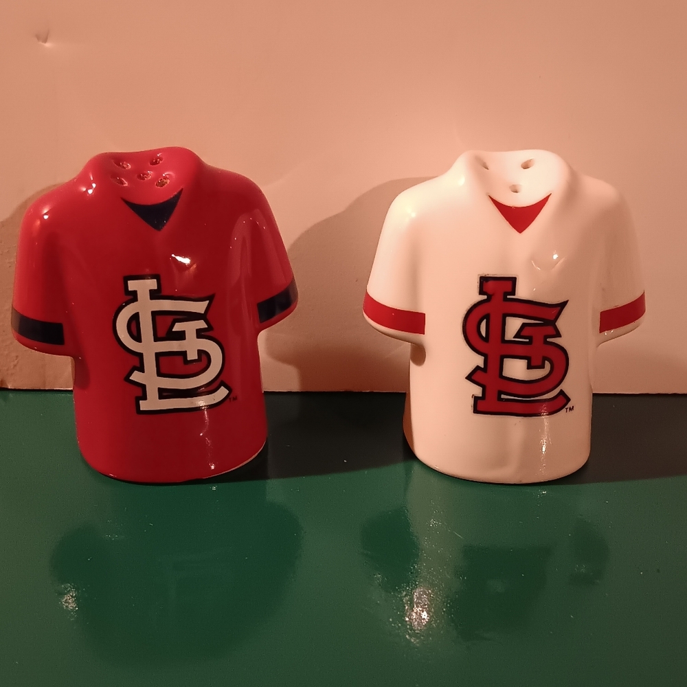 MLB ST. LUIS Salt & pepper shakers